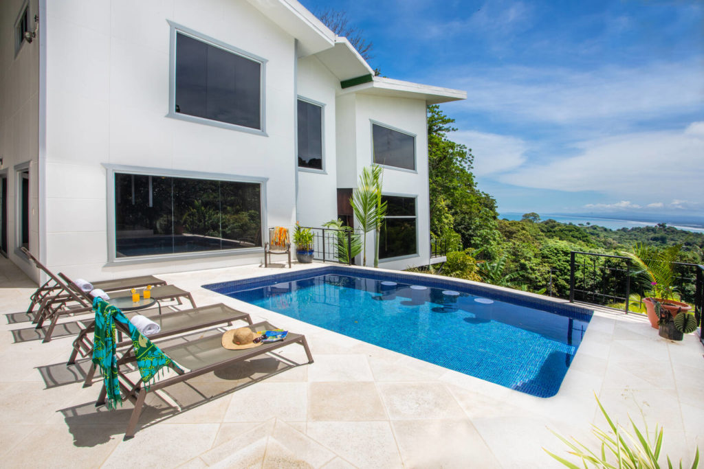 Gather in and around the pool for drinks or spend the whole day here being lazy in the Manuel Antonio sun.