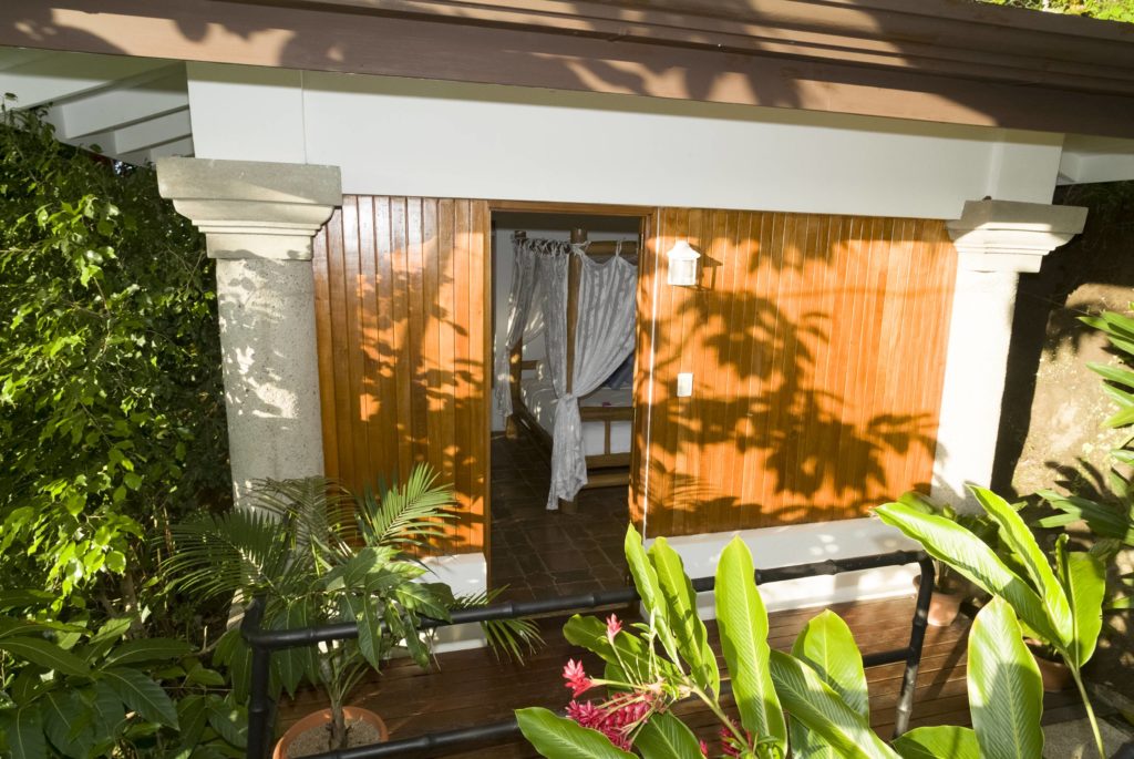 The lovely separate guest casita has a queen bed and ensuite bathroom just a few feet from the pool.