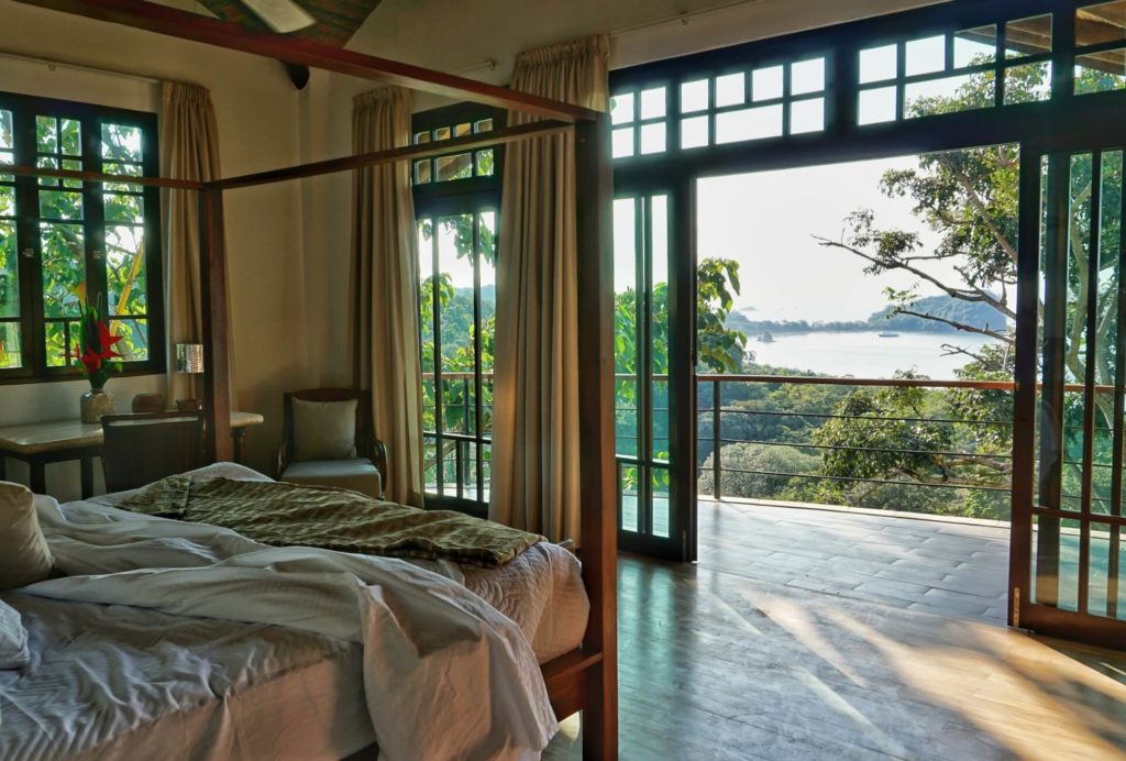 Sleep in comfort knowing you are on vacation in Manuel Antonio and wake up to an awesome view.