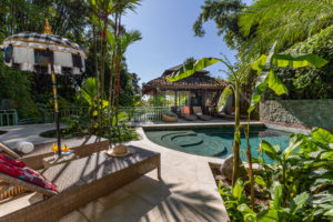 villa-situated-in-breathtaking-secluded-tropical-setting