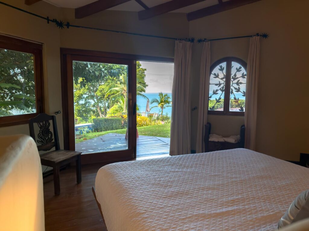 Awaken to sweeping Pacific views and the call of tropical birds.