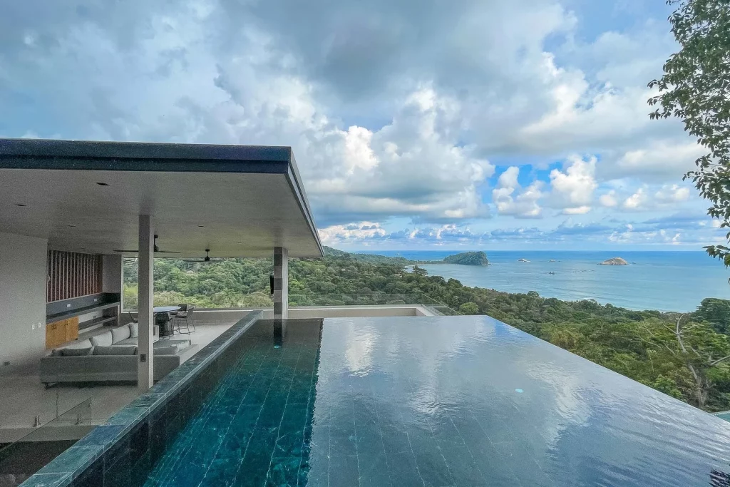modern-luxury-vacation-villa-with-top-ocean-views-of-manuel-antonio