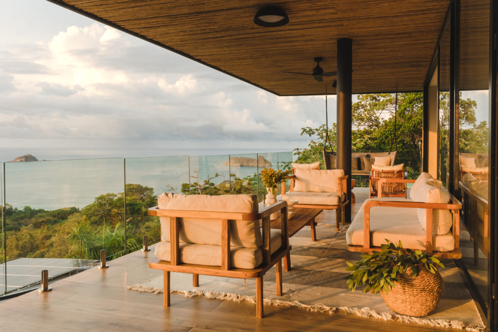 This beautiful modern villa offers privacy while remaining conveniently close to all that Manuel Antonio has to offer.