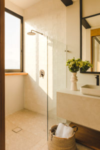 bathroom-with-beautiful-natural-light