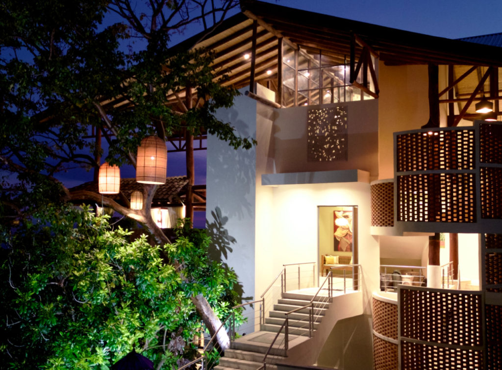 A home in Manuel Antonio, designed for light to always have a natural presence. 
