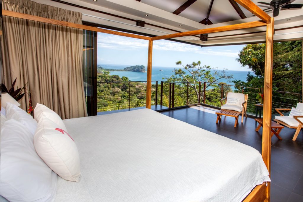 Open the glass doors and lay on your king poster bed as cool ocean breezes caress you high above the rainforest.
